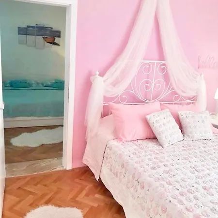 Guest house Nina Baska Voda