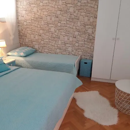 Nina Guest house