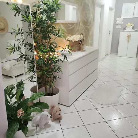Nina 3* Baška Voda